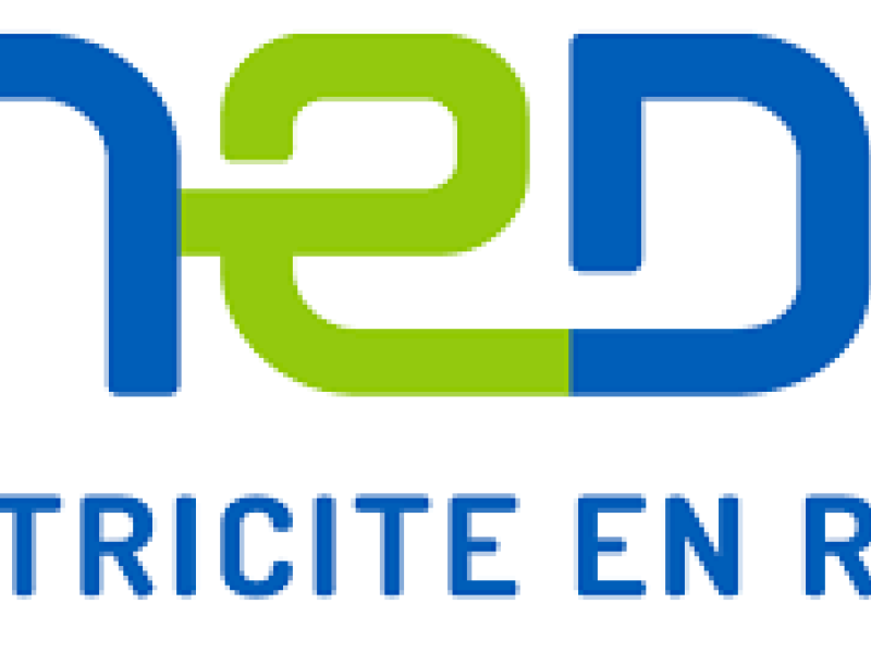 Lignes électriques cassées ou détériorées